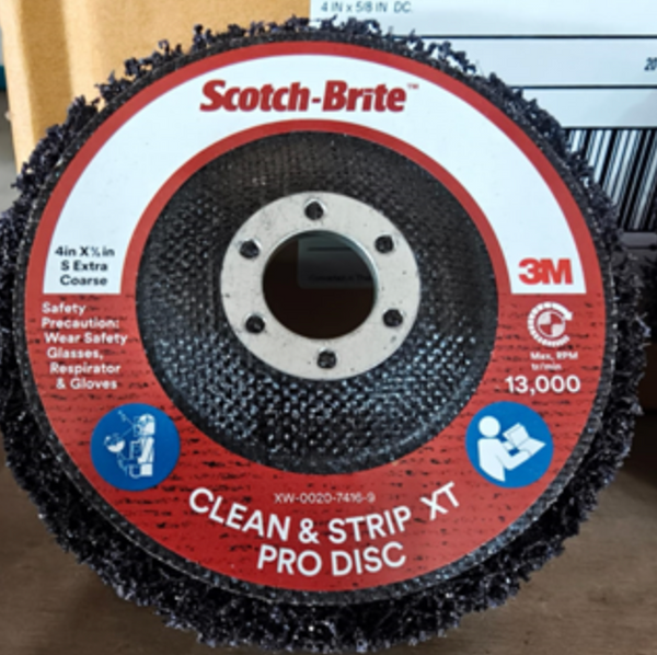 Disque Scotch-Brite™ Clean and Strip XT Pro