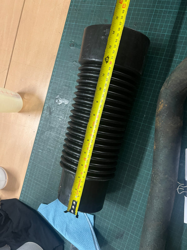 TUYAU EN CAOUTCHOUC FLEXIBLE